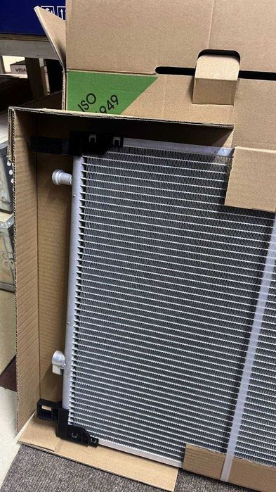 Радиатор кондиционера на Toyota