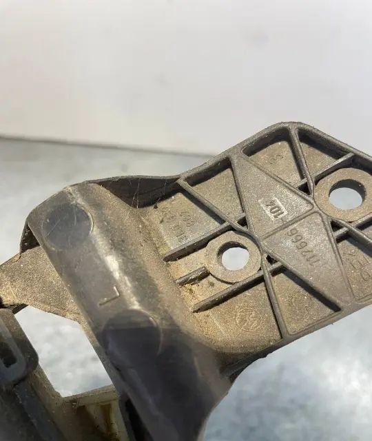 Broasca usa spate stanga Volkswagen VW Golf 2001 1.6 MT (105 hp)