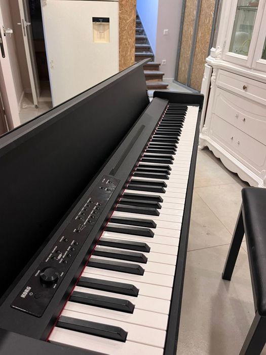 Электронное пианино KORG LP 380