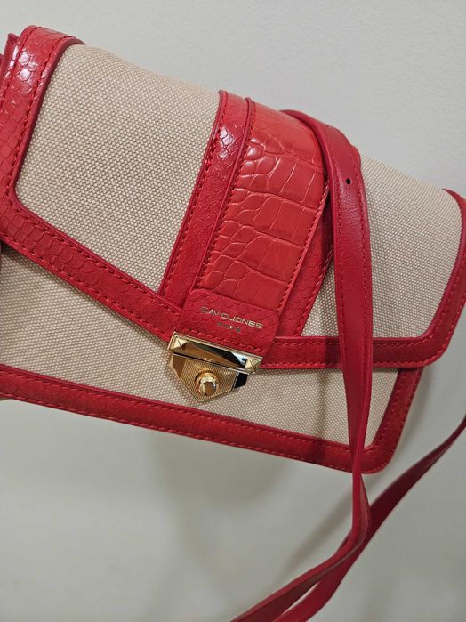 Нова чанта David jones