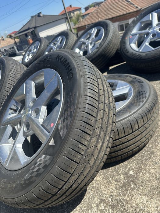 Гуми и джанти за Hyundai 205 65 16