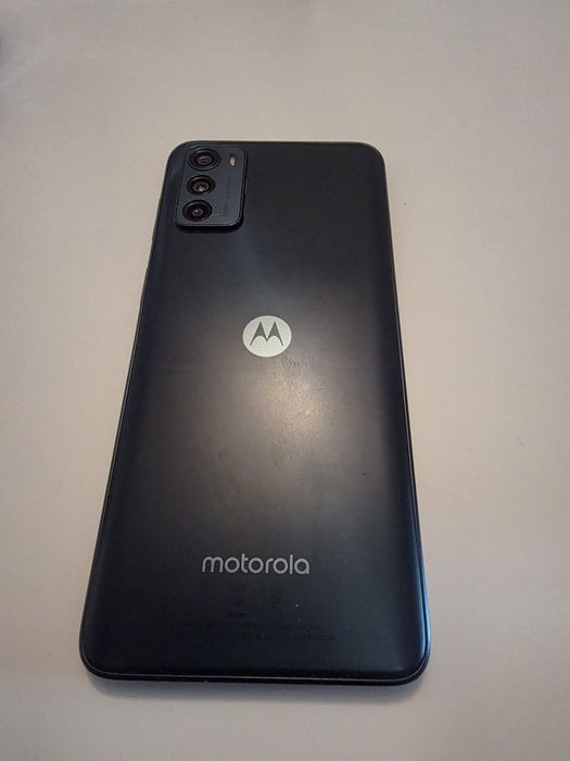 Motorola g42 neblocat pe retea, functional 100%