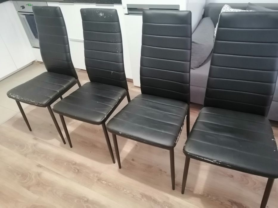 Трапезни столове