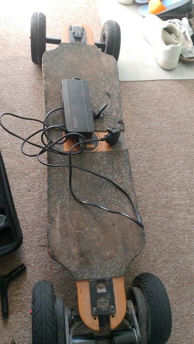 Skateboad electric