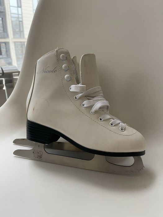 Продам Коньки б/у 33 р