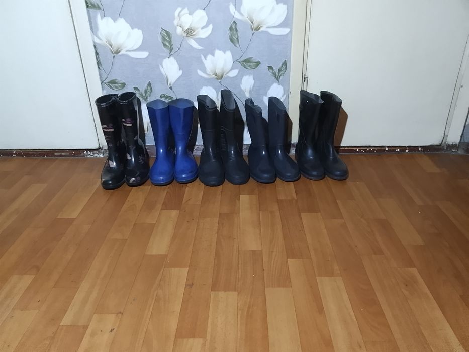 Продам сапоги резиновые