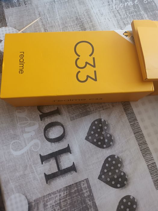 Телефон Realme C33
