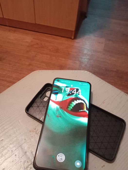 Продам OPPO Reno7