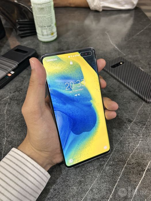 Samsung galaxy s10 5g 512gb.