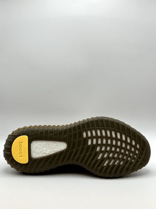 Yeezy 350 v2 Earth Sneakers