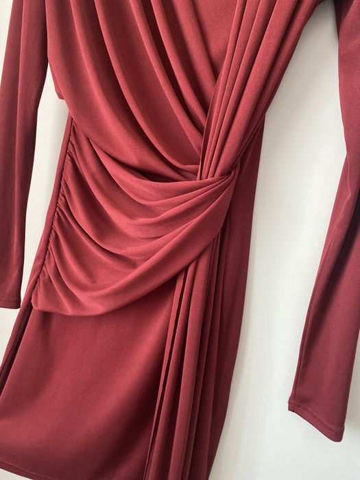 бордовое платье продается срочно