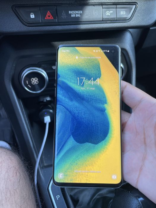 Samsung s10