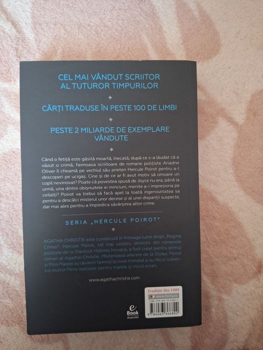 Carti pentru adolescenți