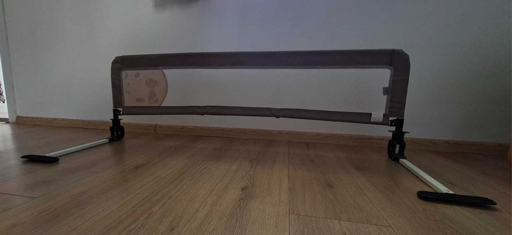 Предпазна преграда за детско легло