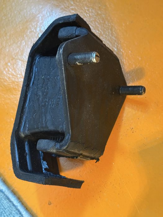 Подушка двигателя Kia Bongo 3