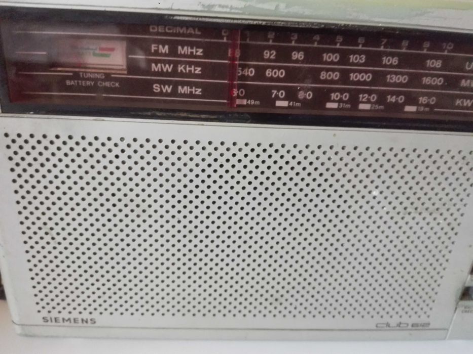 Радиокасетофон SHARP и радио VEF 206 и Siemens .
