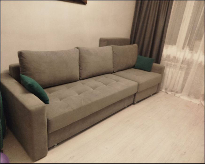 Срочно продам диван