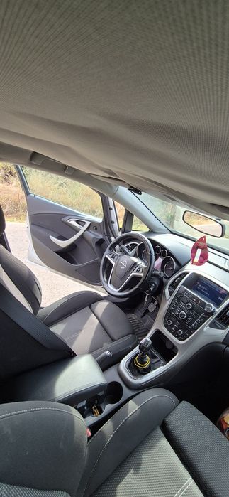 OPEL Astra 2011 — imagine 4