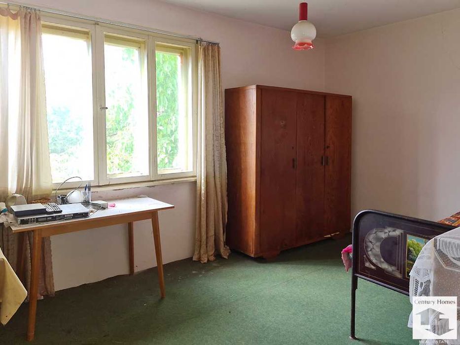 160027 Просторна къща в с. Бяла река, на 45 км от Велико Търново