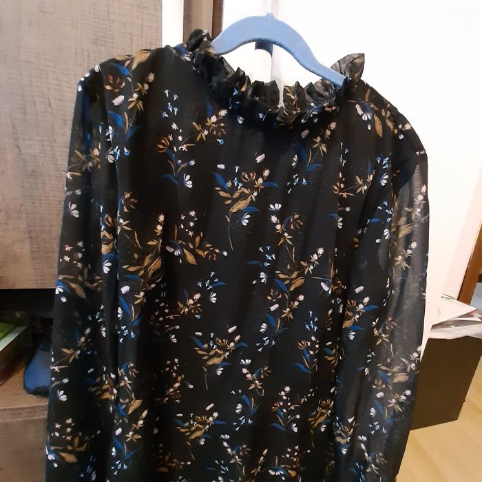 Рокля на марката Trendyol