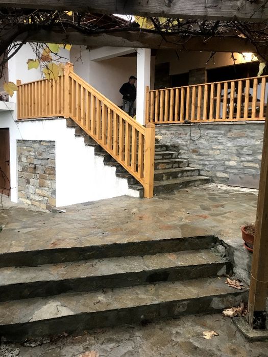 Дървени навеси, перголи, подиуми, огради, беседки, павилиони за бизнес