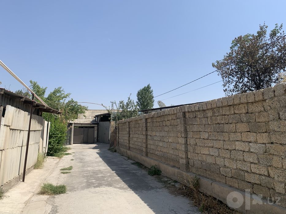 Abduraxmonovda Quruq er sotiladi 1,60 ,2 sotixam  12 000dan beriladi
