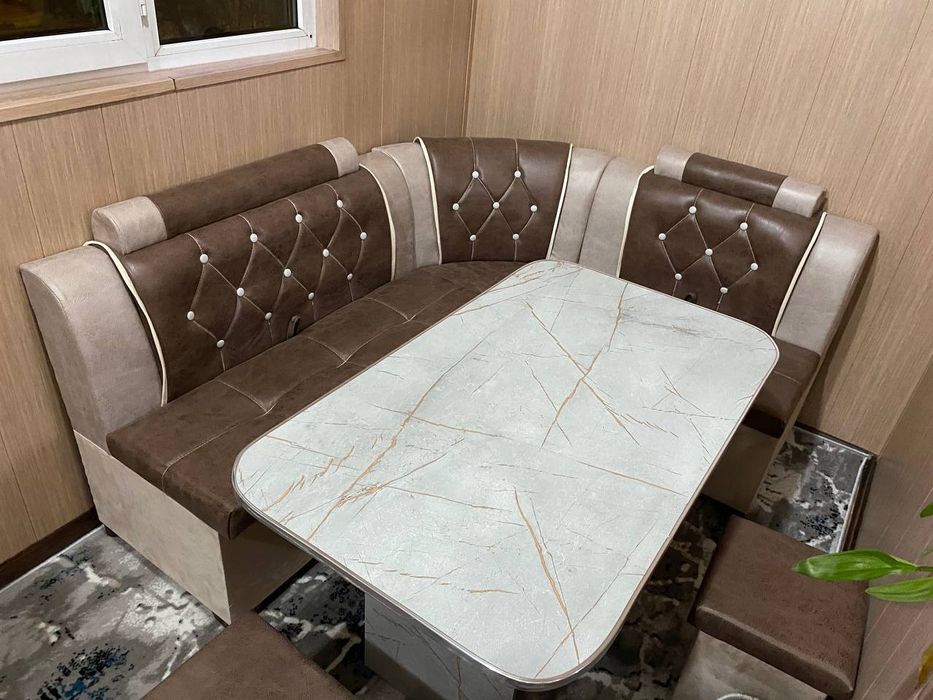 Кухонные уголок аксияа