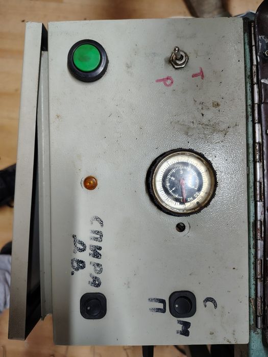 Машина за плетене на оградна мрежа