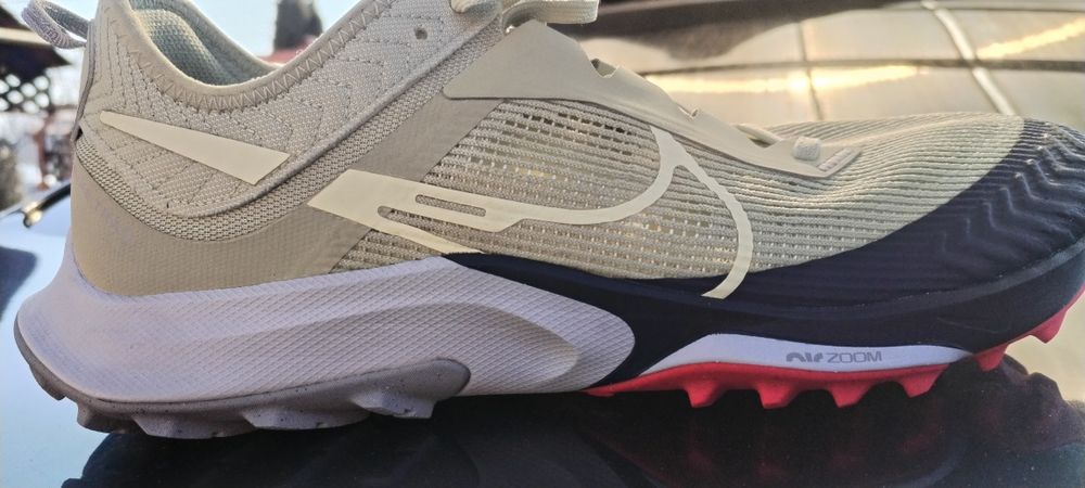 Adidași Nike ne-o zoom.