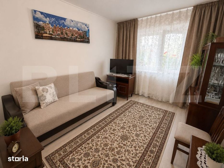 Apartament de 3 camere, 71 mp, zona Nicolina 2