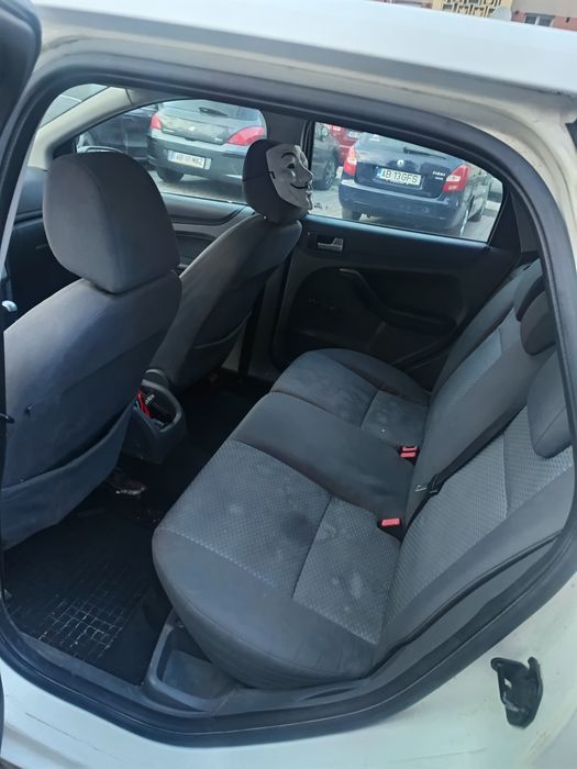 Vând ford focus MK2