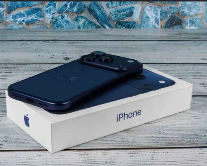 Продам iPhone 17Pro оригинал в идеале