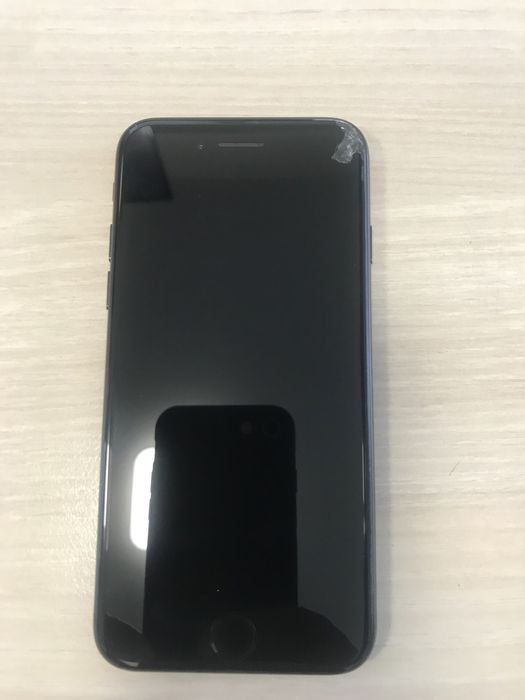 Продам Айфон 7 32гб