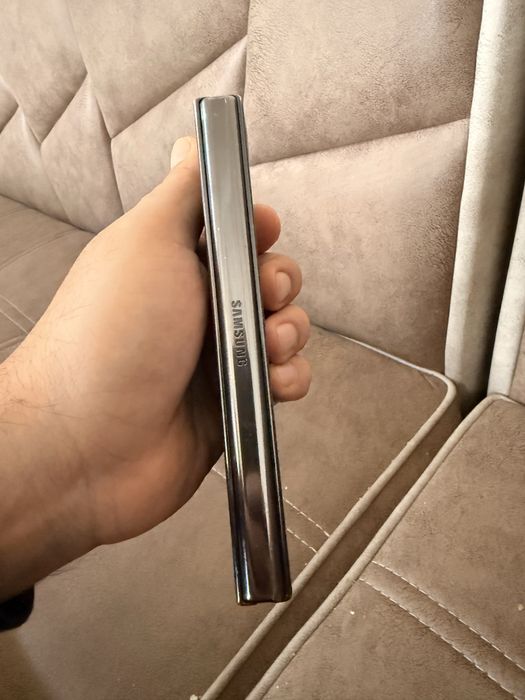 Samsung fold 4, 512 GB! Холати яхши, азгина охиригача очилмиди.