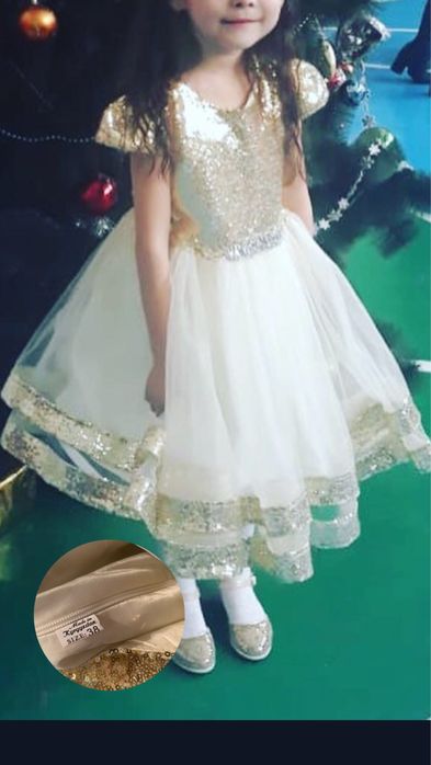 Продаются  платье.