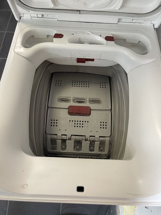 Перална машина с горно зареждане AEG 6000 series
