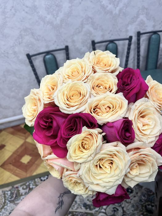 Букеты цветов-розы