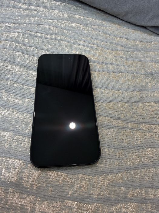 Продам Iphone 15 128GB