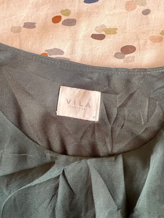 Тъмно зелена рокля Vila