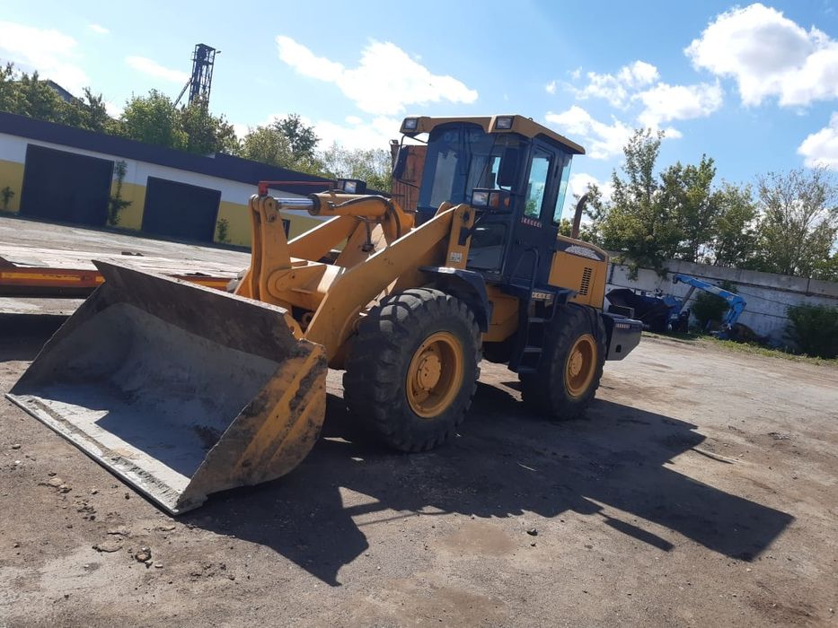 Услуги фронтального погрузчика