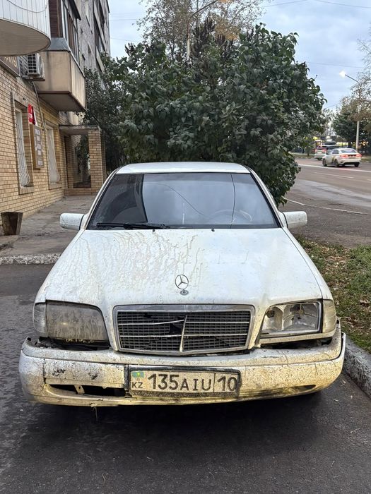 Продаётся Мерседес c180