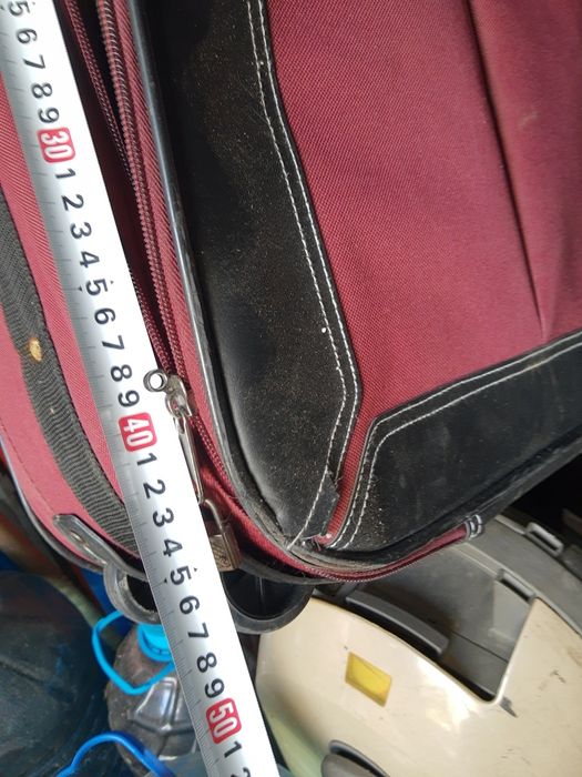 Продавам 2 ръчни куфара