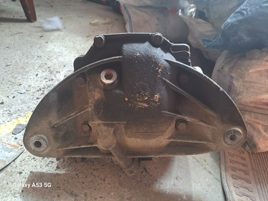 Продам усиленный редуктор BMW E38.