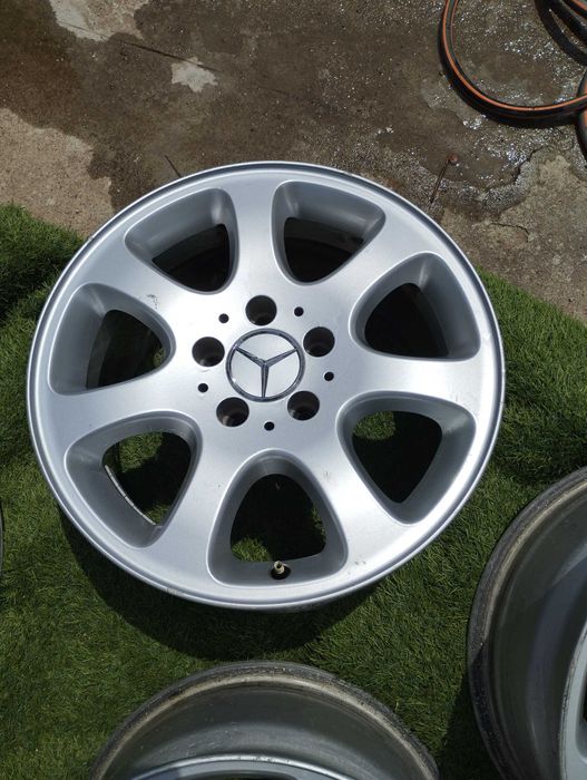 Мерцедес ц класа