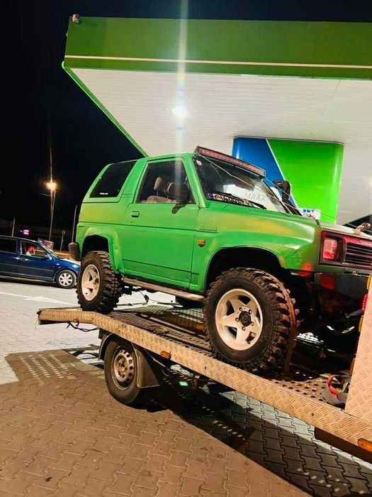 Vand feroza,masina doar pentru câmp