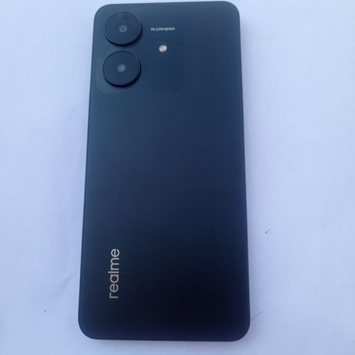 Продам телефон реалми