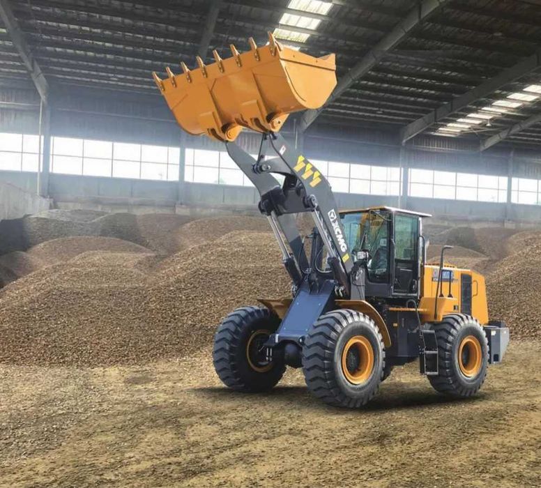 Фронтальный погрузчик UZXCMG XC956 Объем ковша 3,2 м3 Джойстик