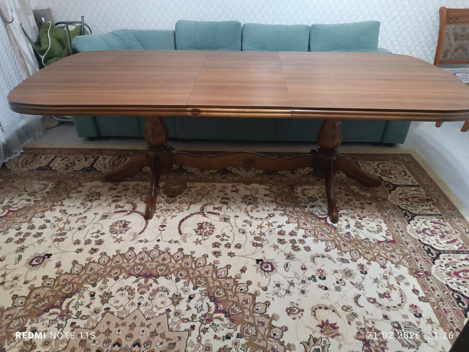Стол раздвижной в гостиную