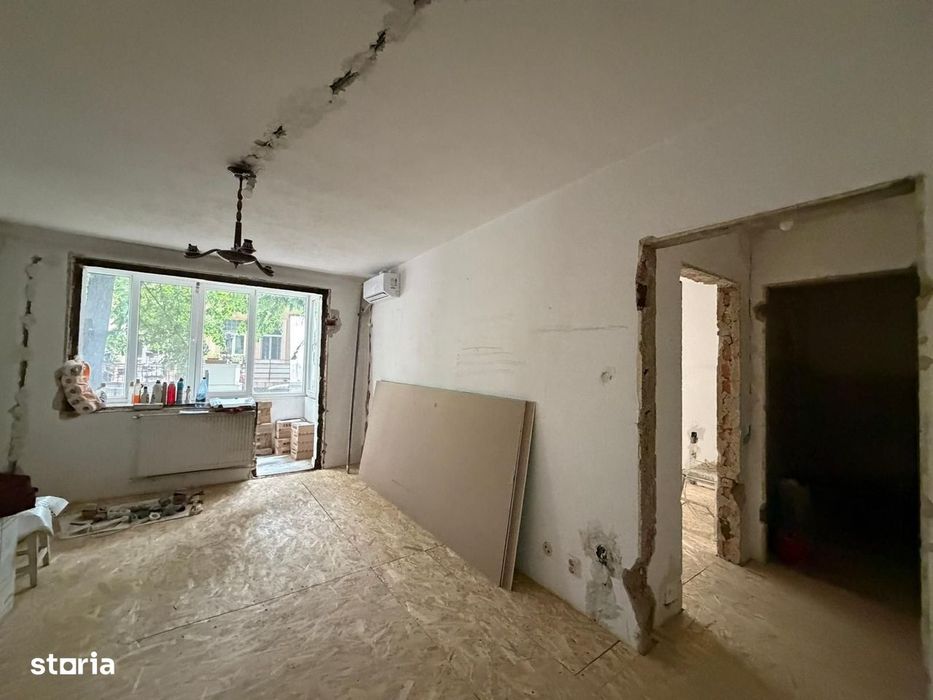 2 camere et 1 vedere spate Calea Grivitei-Gara de Nord
