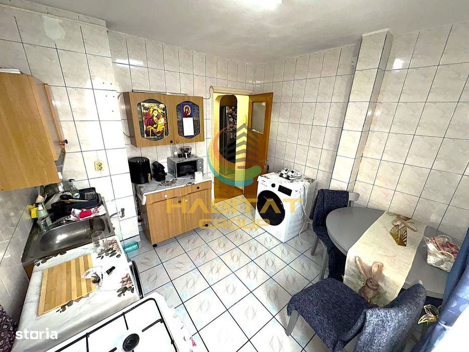 Apartament 2 camere decomandat Resita 49 mp bloc reabilitat